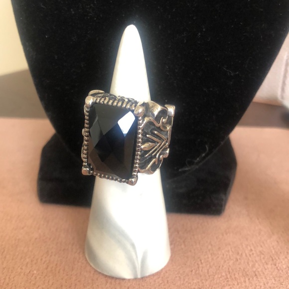 Unique Spikes ring - Size 6.5-7 - Picture 1 of 4